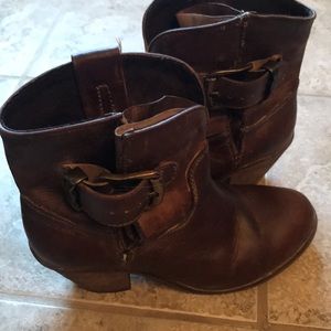 Corral Boots Size 7